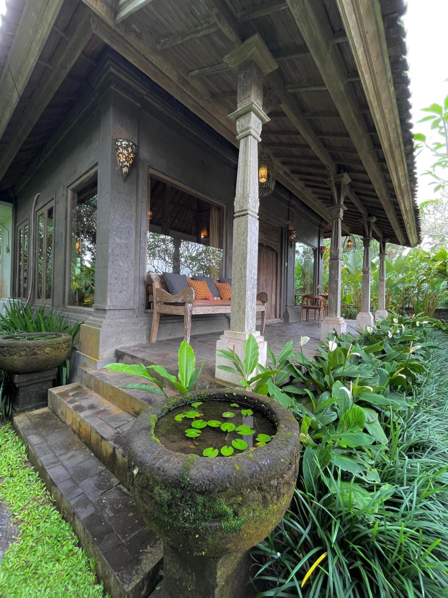 Thani Villa Ubud Exterior photo