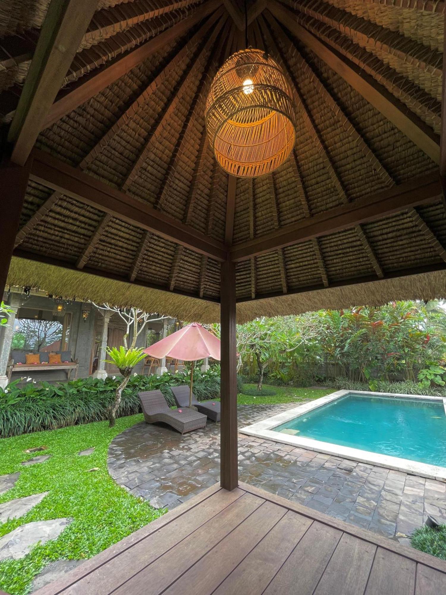 Thani Villa Ubud Exterior photo