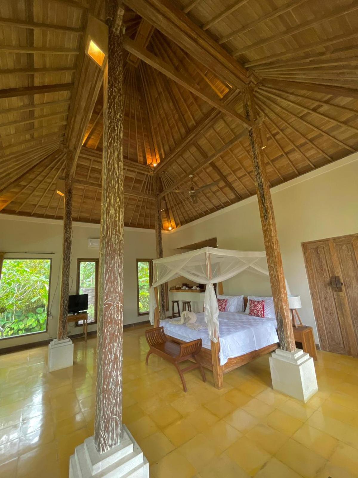 Thani Villa Ubud Exterior photo