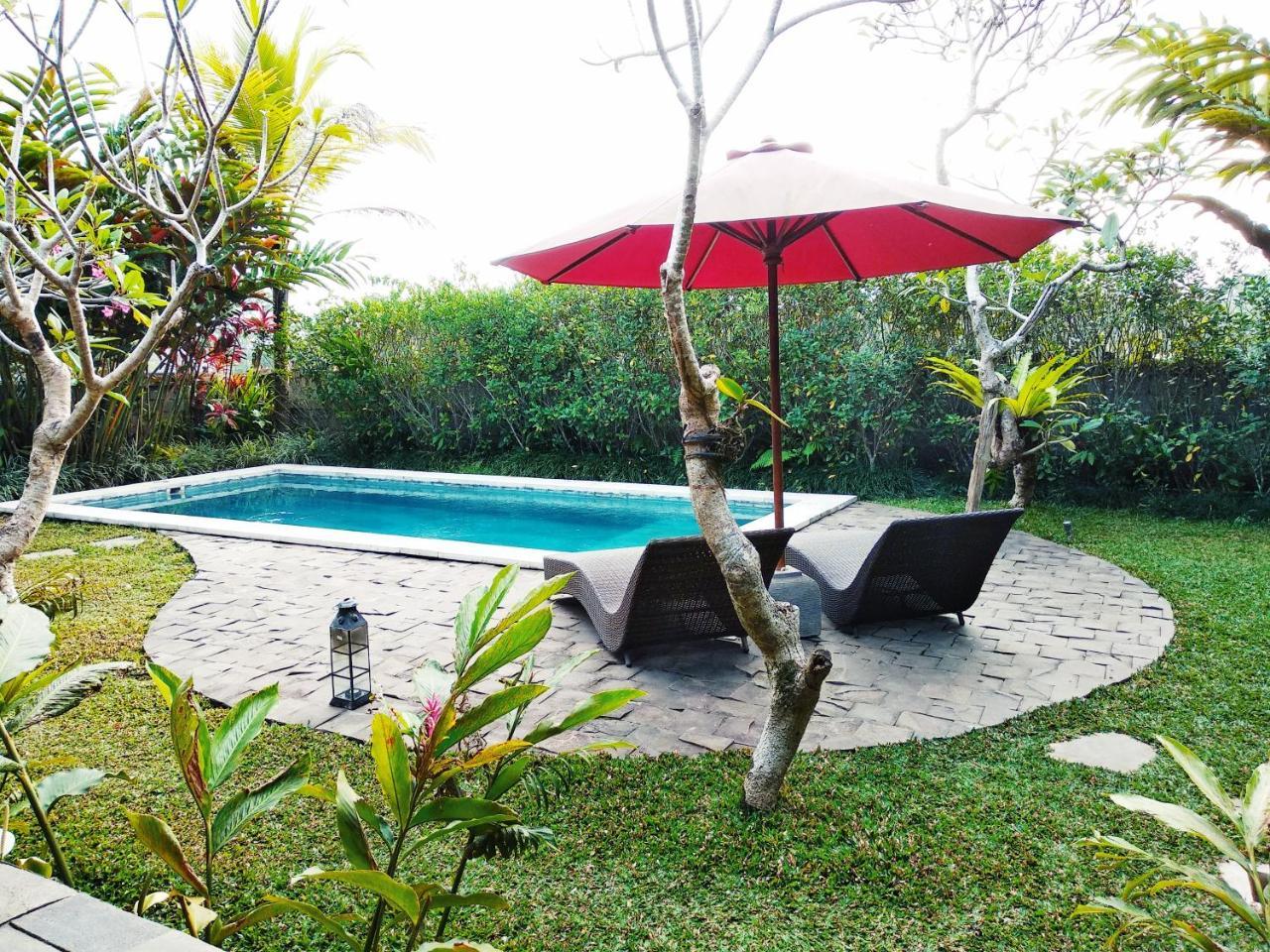 Thani Villa Ubud Exterior photo